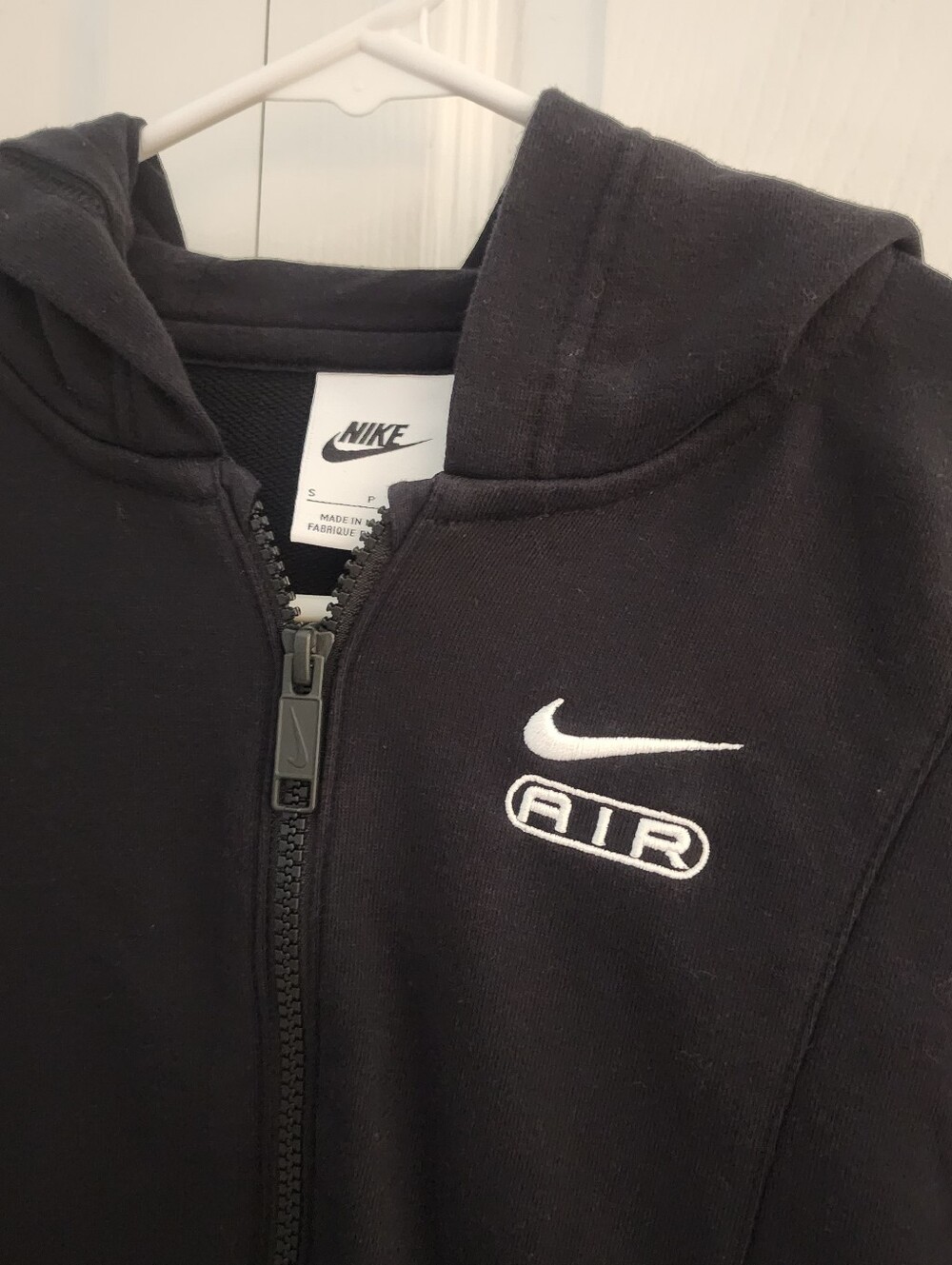 Nike‎ Air Black Cropped Hoodie with Large White Swoosh and AIR Graphic, Womens S - Picture 5 of 9